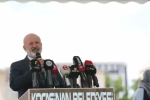 Başkan Çolakbayrakdar: “Kentsel dönüşüme Kayseri usulü dokunuş: üç hizmet aynı anda hayata geçiyor”