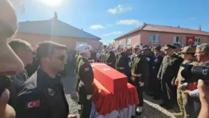 Şehit Mahsun Yeşildemir gözyaşları arasında son yolculuğuna uğurlandı