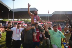 Orhan Okulu’nun hedefi: “Altın kemerin ebedi sahibi olmak”