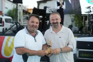 Keremköy Festivali’nde engelli gazeteciye plaket