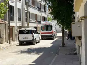 İkinci kattan düşen küçük çocuk hastaneye kaldırıldı